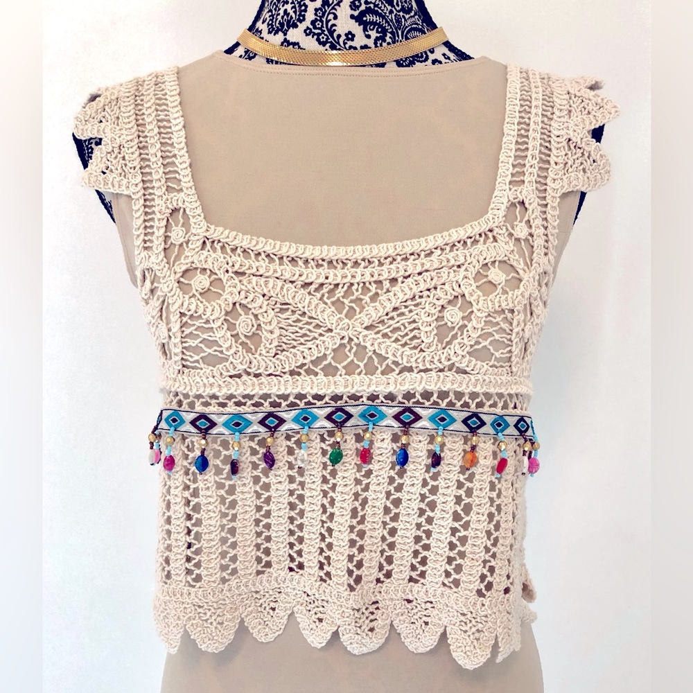 Rebelion Crop beige crochet BoHo beaded braid trim crop top 100% Cotton size Sm